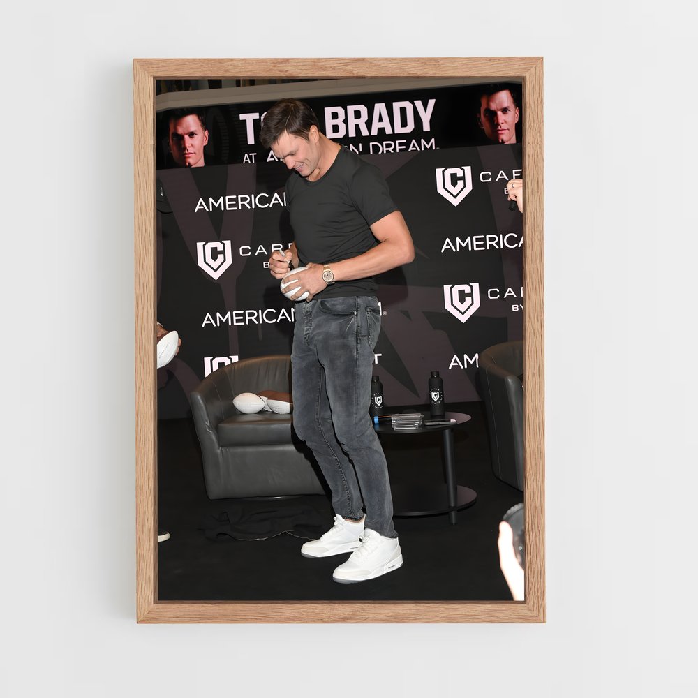 Poster Level Up Brady (vue 4)